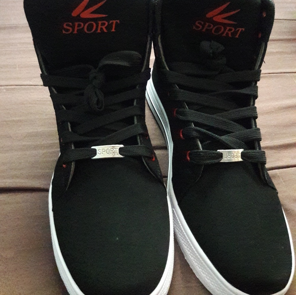 Men's hi-top shoes